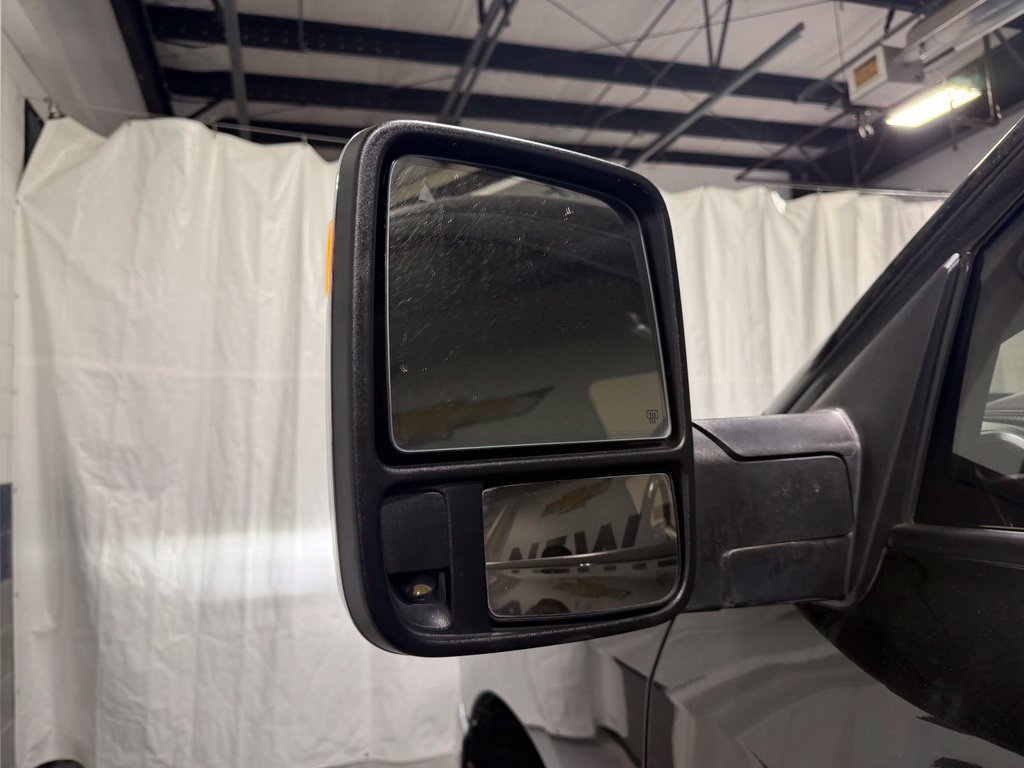 Used 2023 RAM 2500 Laramie AWD/4WD image 11