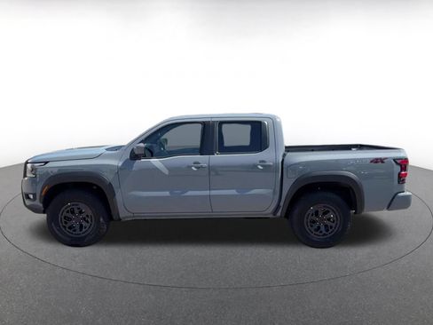 Used 2026 Nissan Frontier PRO-4X AWD/4WD image 8