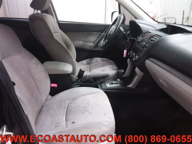 Used 2014 Subaru Forester 2.5i AWD/4WD image 14