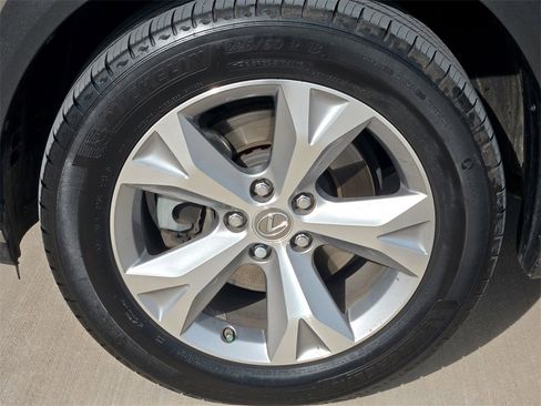 Used 2017 Lexus NX 200t FWD image 9