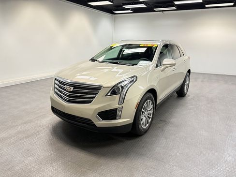 Used 2017 Cadillac XT5 Luxury image 1