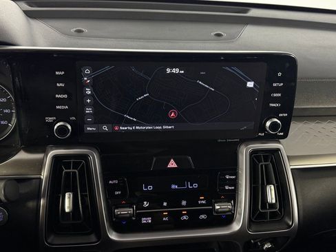 Used 2023 Kia Sorento EX image 16