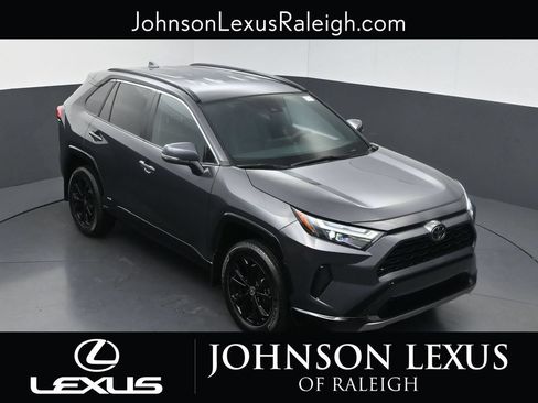 Used 2025 Toyota RAV4 SE AWD/4WD image 23