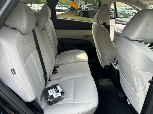 Used 2025 Hyundai Tucson SEL AWD/4WD image 14