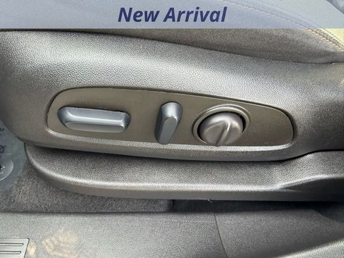 Certified 2023 Chevrolet Equinox LT AWD/4WD image 10
