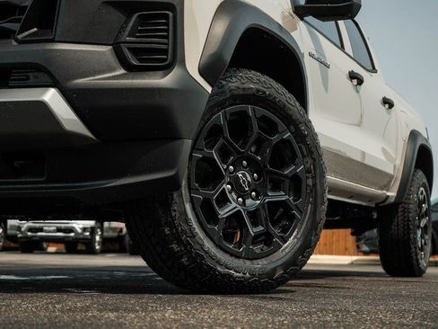 New 2026 Chevrolet Colorado Trail Boss AWD/4WD image 6