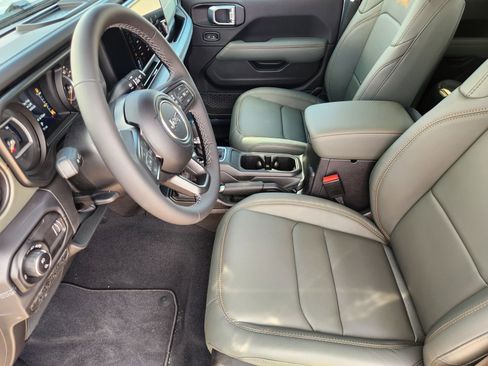 New 2026 Jeep Gladiator Mojave AWD/4WD image 12