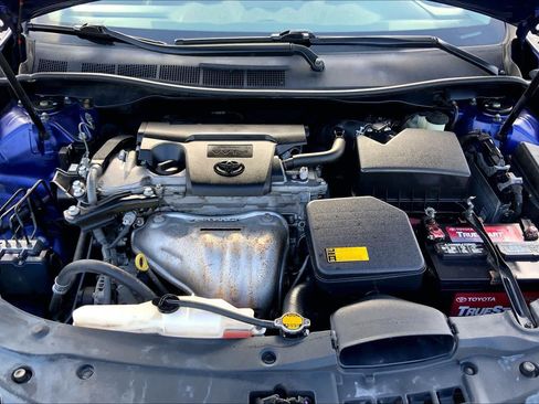 Used 2015 Toyota Camry SE FWD image 31