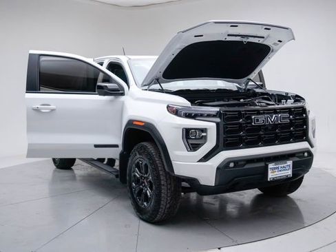 Used 2025 GMC Canyon Elevation w/ Convenience Package image 16