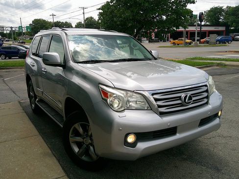 Used 2013 Lexus GX 460 Premium AWD/4WD image 4