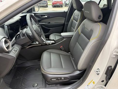 New 2026 Chevrolet Trax ACTIV FWD image 12