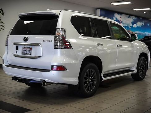 Used 2020 Lexus GX 460 Premium w/ Premium Package image 6