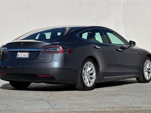 Used 2019 Tesla Model S 100D image 4