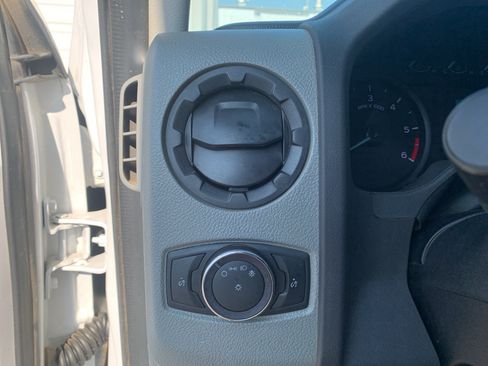 Used 2022 Ford E-350 and Econoline 350 Super Duty w/ Power Windows & Locks Group RWD image 16
