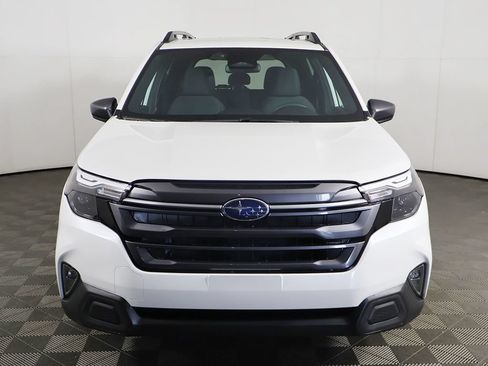 Used 2026 Subaru Forester Premium AWD/4WD image 10
