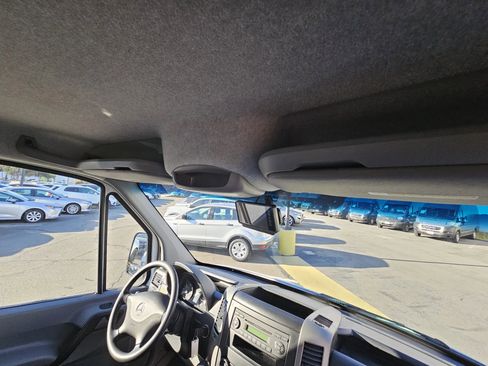 Used 2012 Mercedes-Benz Sprinter 2500 w/ Additional Battery Pkg image 19