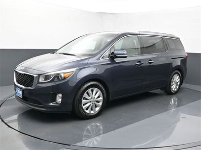 Used 2017 Kia Sedona EX
