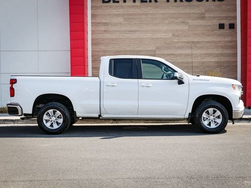 Used 2023 Chevrolet Silverado 1500 LT w/ Protection Package AWD/4WD image 2