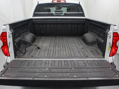 Used 2021 Toyota Tundra SR5 w/ SR5 Leather Package AWD/4WD image 16