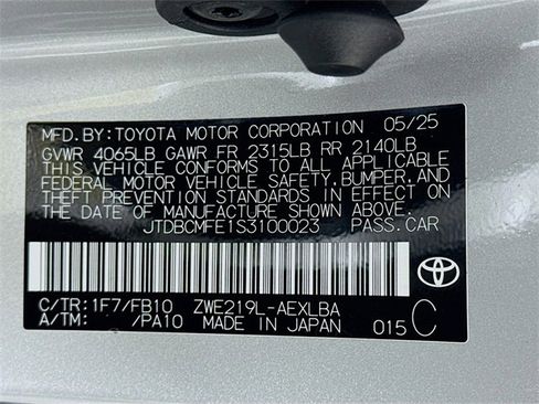 Certified 2025 Toyota Corolla LE image 32