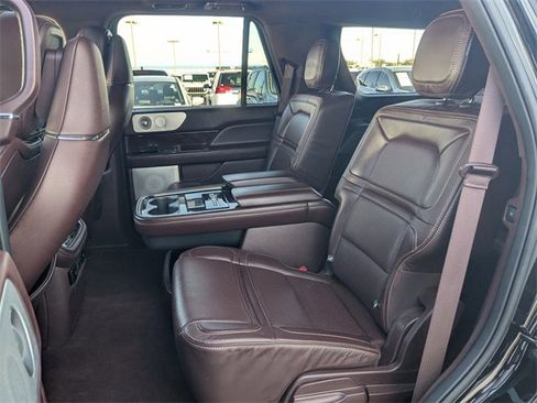Used 2021 Lincoln Navigator Black Label image 13