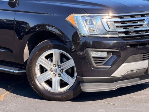 Used 2020 Ford Expedition XLT w/ Equipment Group 202A image 5