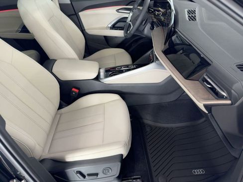 New 2025 Audi Q5 Premium image 30