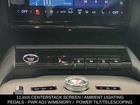 Used 2025 Lincoln Navigator Reserve image 24