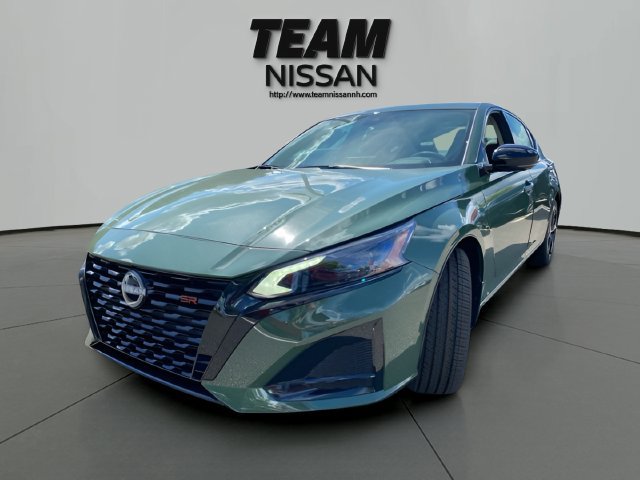 New 2026 Nissan Altima 2.5 SR w/ SR Premium Package AWD/4WD image 3