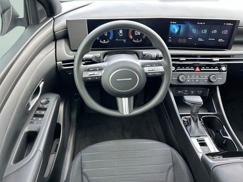 New 2026 Hyundai Santa Cruz SE FWD image 15