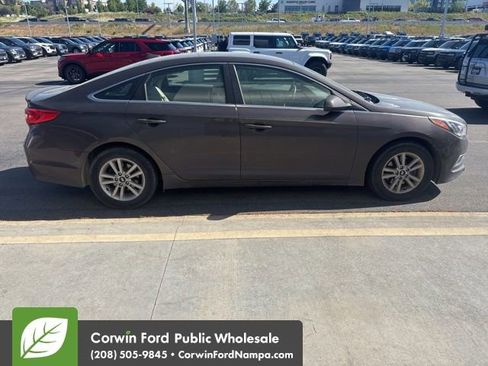 Used 2016 Hyundai Sonata SE FWD image 4