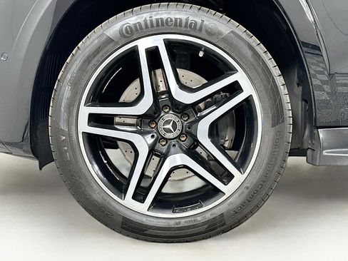 Used 2017 Mercedes-Benz GLS 550 4MATIC image 32