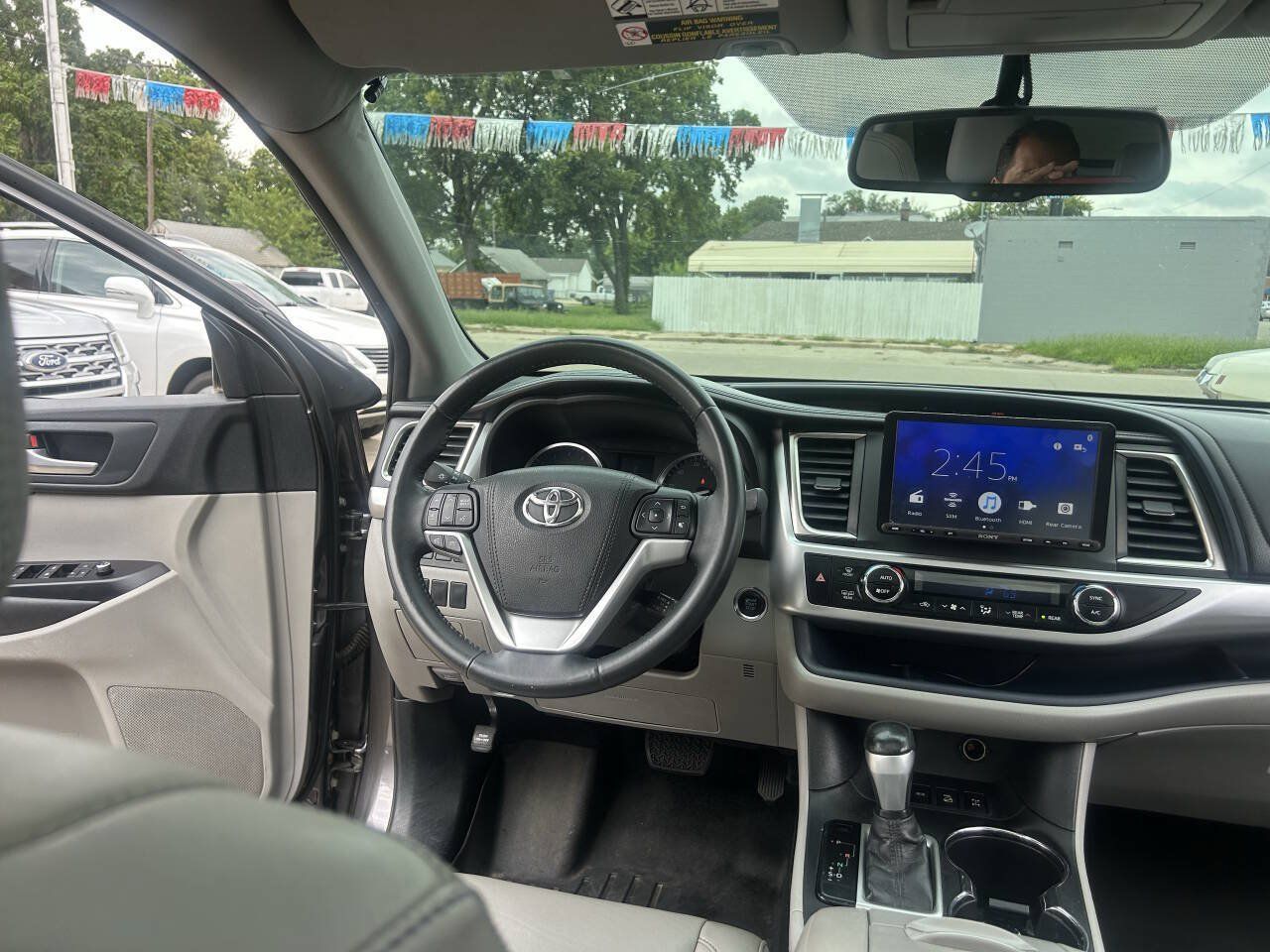 Used 2016 Toyota Highlander XLE AWD/4WD image 23