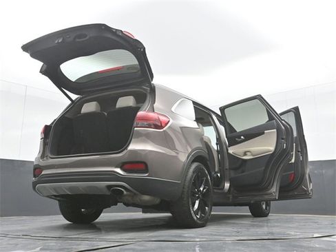 Used 2020 Kia Sorento EX image 54