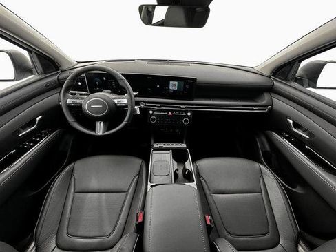 New 2025 Hyundai Tucson Limited image 13