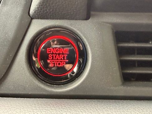Used 2023 Honda Pilot Sport image 20