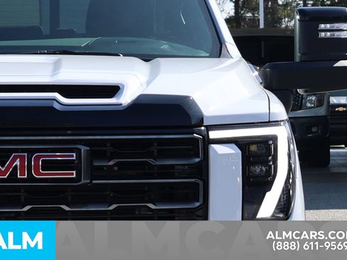 Used 2026 GMC Sierra 2500 AT4 image 14