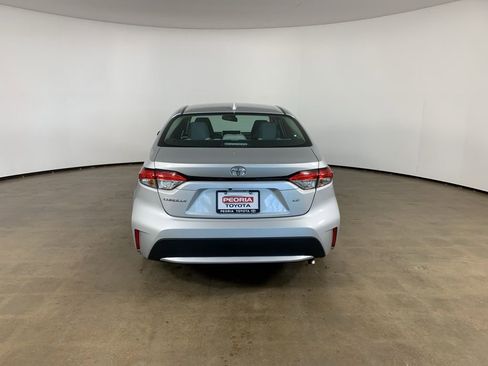 Used 2020 Toyota Corolla LE image 10