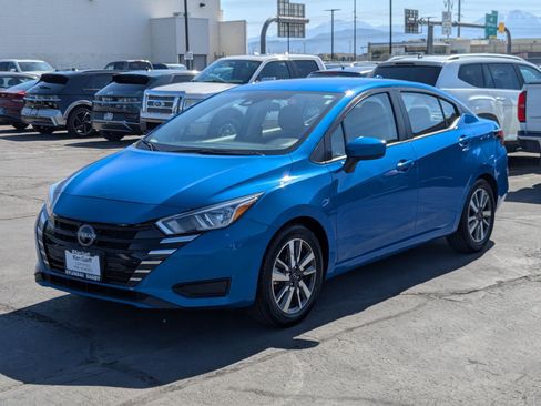 Used 2023 Nissan Versa SV FWD image 10