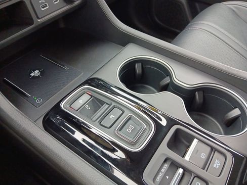 Used 2023 Honda Pilot Elite image 21