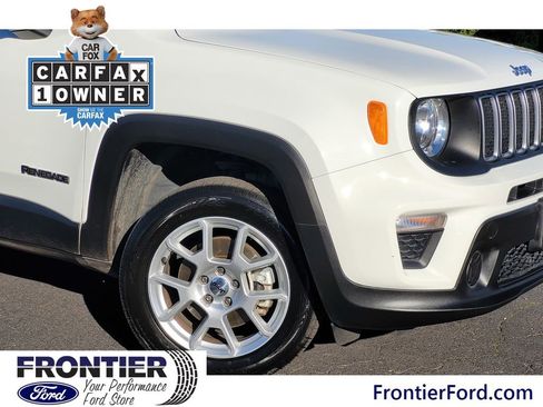 Used 2023 Jeep Renegade Latitude image 4