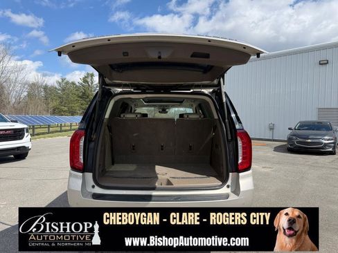 Used 2021 GMC Yukon Denali w/ Denali Premium Package image 26