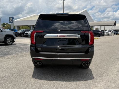 Used 2024 GMC Yukon XL Denali w/ Denali Reserve Package AWD/4WD image 5