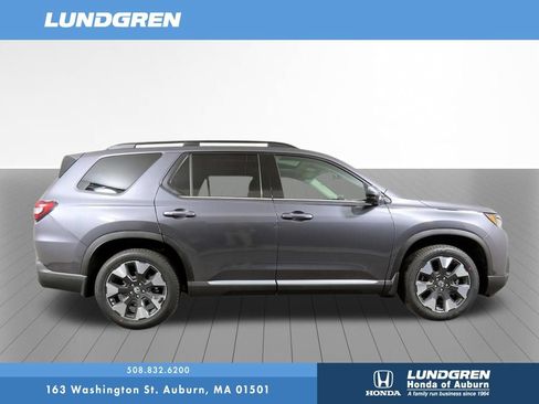 New 2026 Honda Pilot Touring image 6