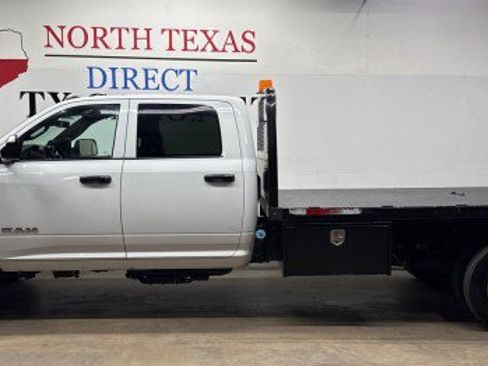 Used 2022 RAM 5500 Tradesman w/ Safety Group AWD/4WD image 10
