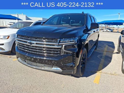 Used 2024 Chevrolet Suburban LT w/ LT Signature Package image 5