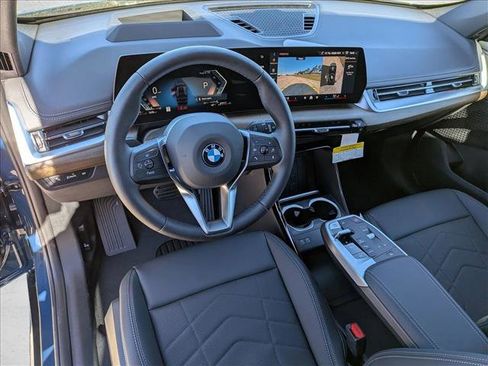 Used 2026 BMW X1 xDrive28i AWD/4WD image 3