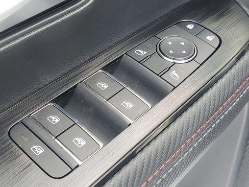 New 2026 Nissan Kicks SR image 11