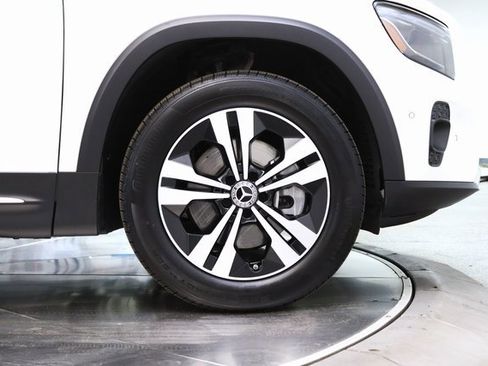 Certified 2025 Mercedes-Benz GLB 250 GLB 250 image 14