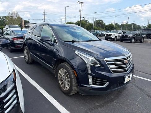 Used 2017 Cadillac XT5 Luxury FWD image 5